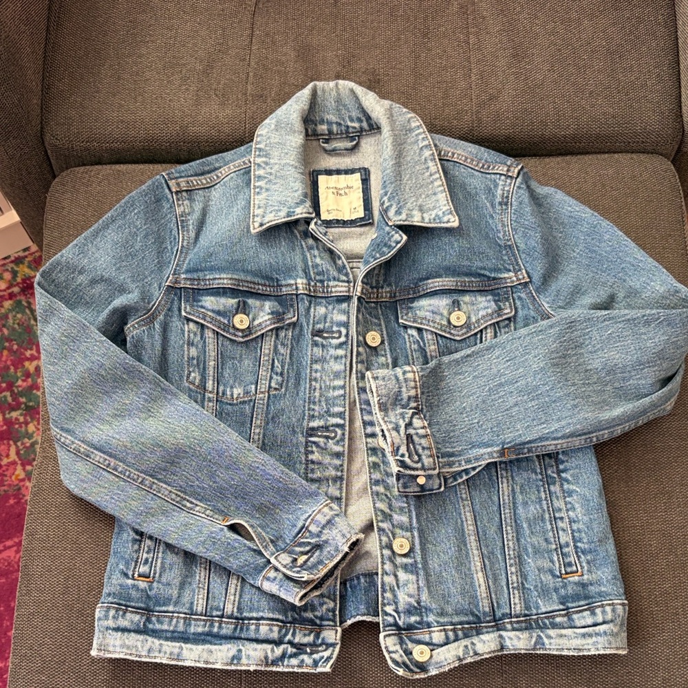 Abercrombie & Fitch Med Wash Denim Jacket